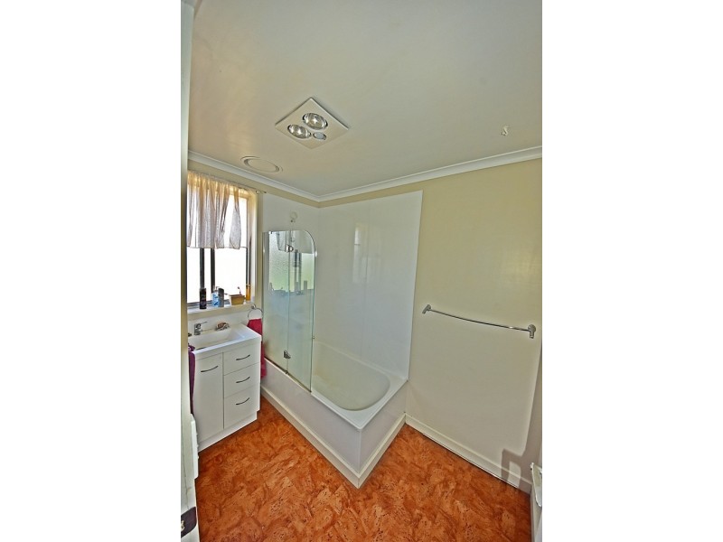 4 Simpson Avenue, George Town TAS 7253