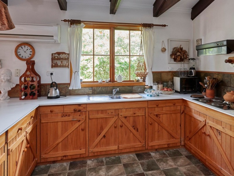 10 Mainwaring Street, Beauty Point TAS 7270