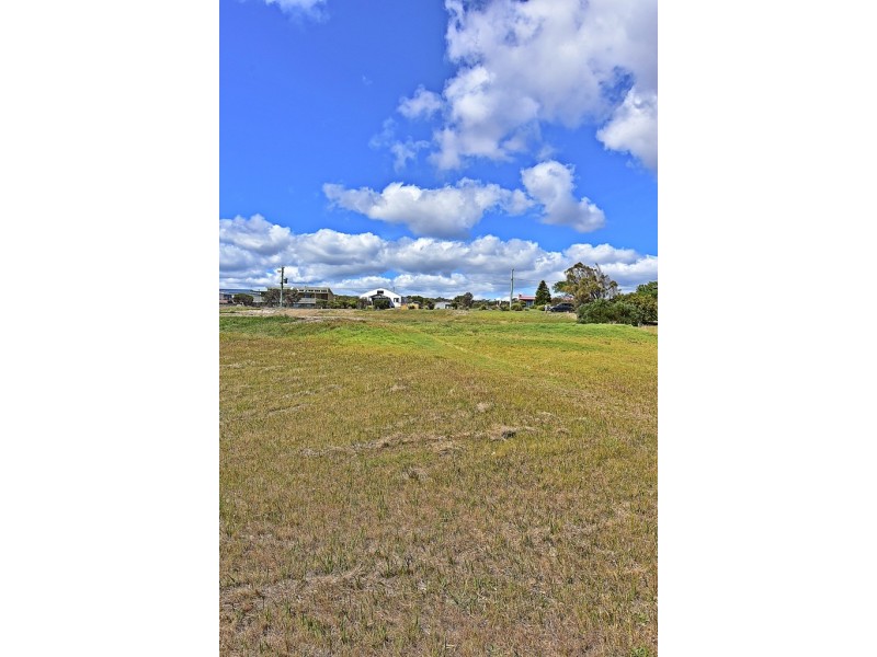 128 Bell Buoy Beach Road, Low Head TAS 7253