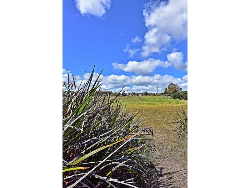 128 Bell Buoy Beach Road, Low Head TAS 7253