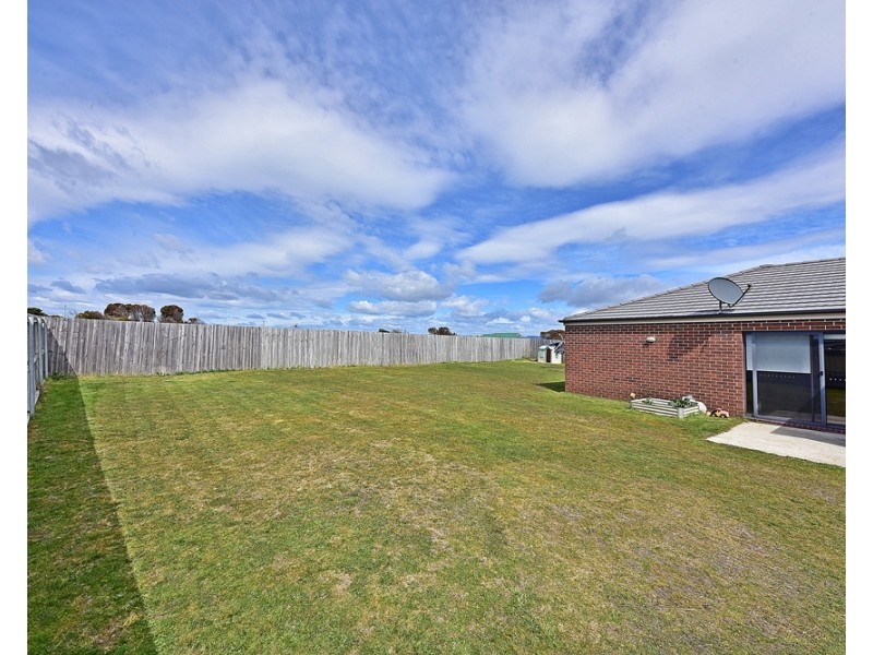 8 Axton Close, George Town TAS 7253