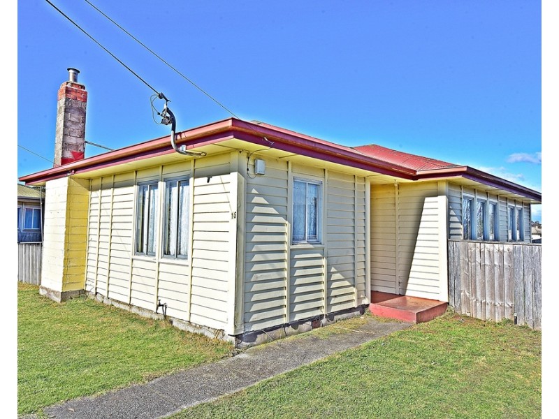 16 Paterson Crescent, George Town TAS 7253