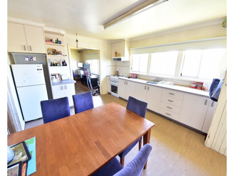 16 Paterson Crescent, George Town TAS 7253