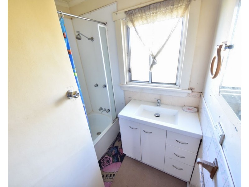 16 Paterson Crescent, George Town TAS 7253