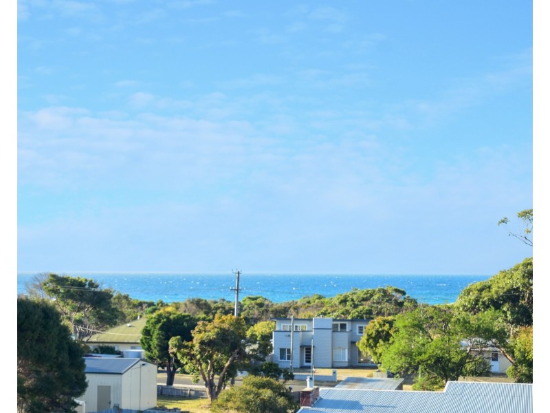1 Collins Street, Weymouth TAS 7252
