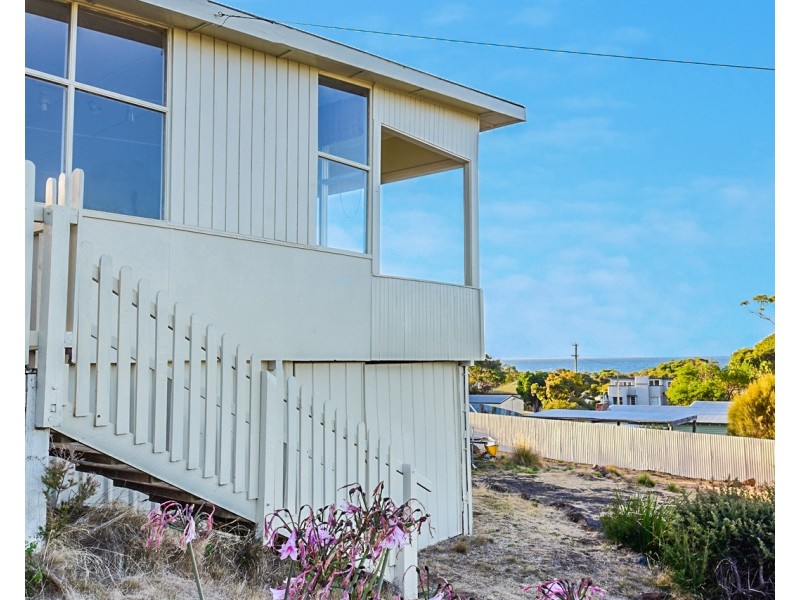 1 Collins Street, Weymouth TAS 7252