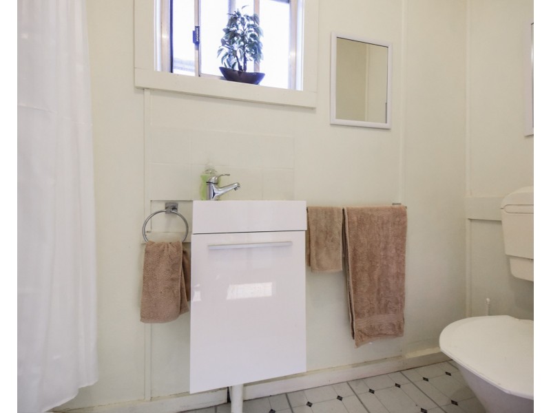 1 Collins Street, Weymouth TAS 7252