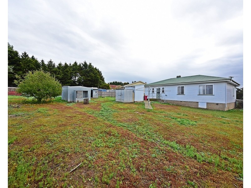 3 Mawson Place, Mayfield TAS 7248