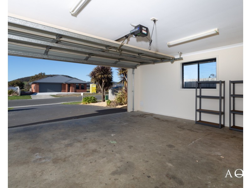 8 Illusion Way, George Town TAS 7253