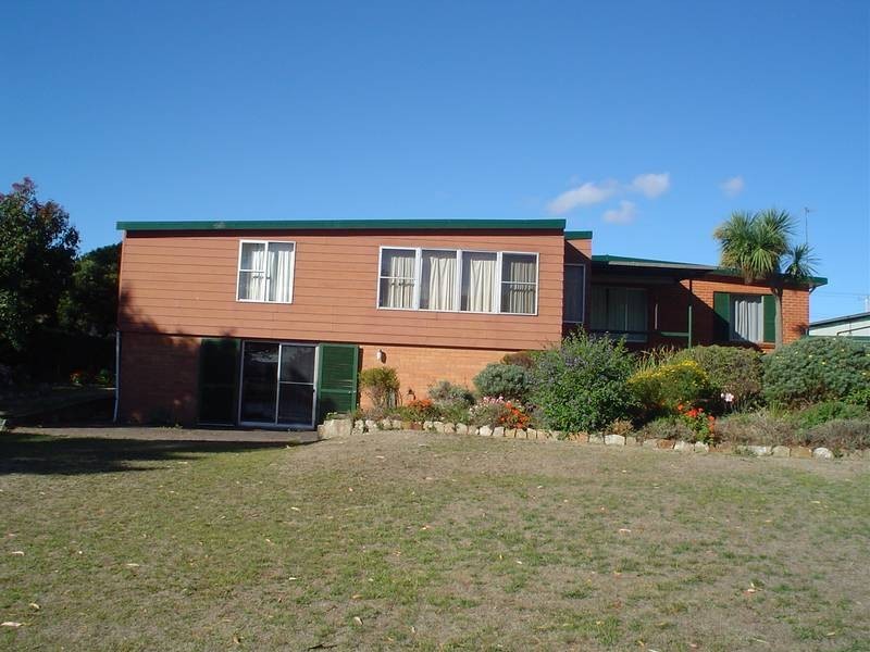 8 Tamar Avenue, George Town TAS 7253