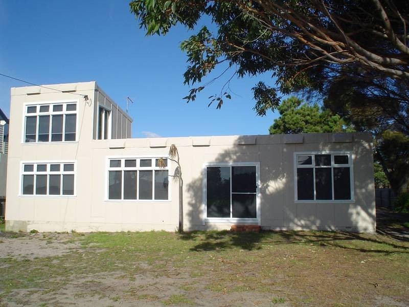 18 East Beach Road, Low Head TAS 7253