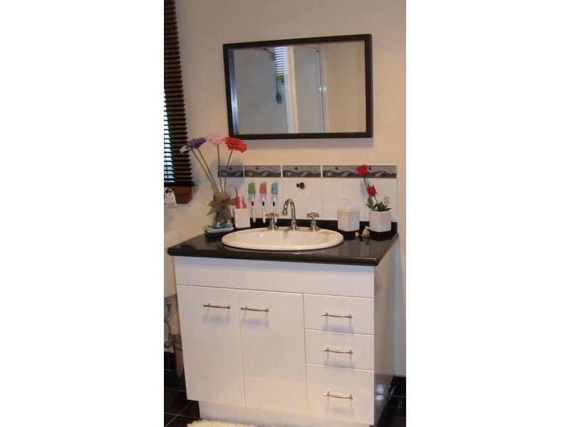 Weld Street, Beaconsfield TAS 7270