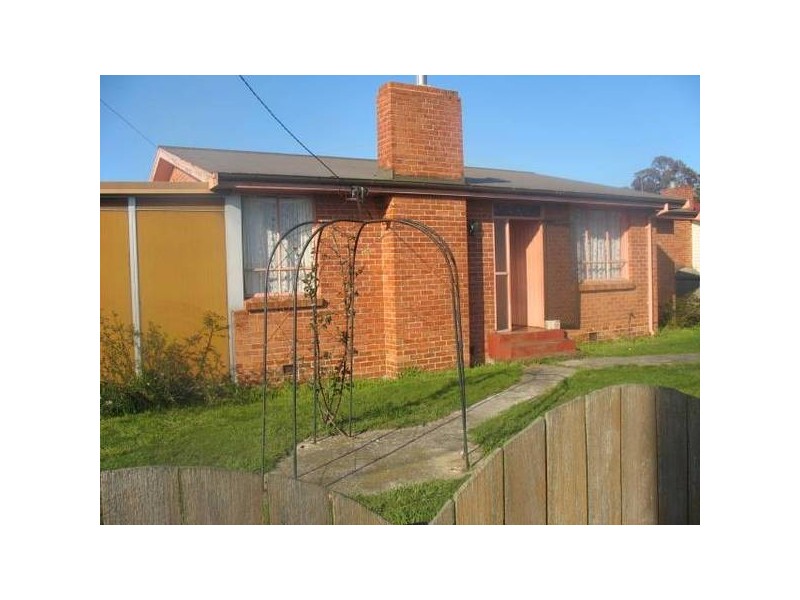 2 Harris Crescent, George Town TAS 7253