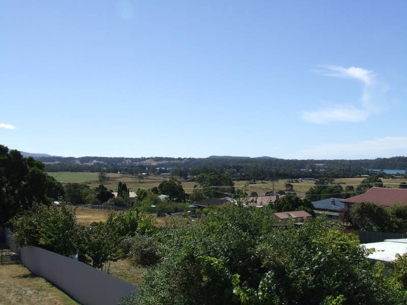 133 Charles Street, Beauty Point TAS 7270