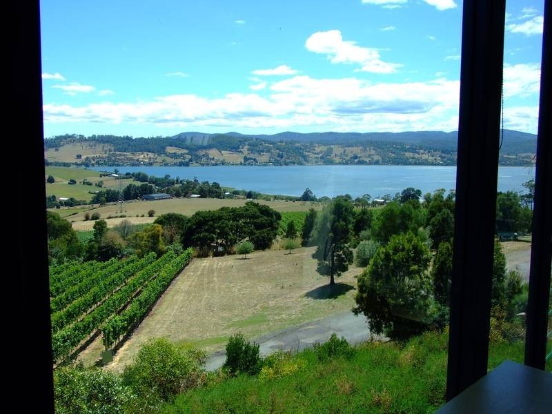 1/1A Waldhorn Drive, Rosevears TAS 7277