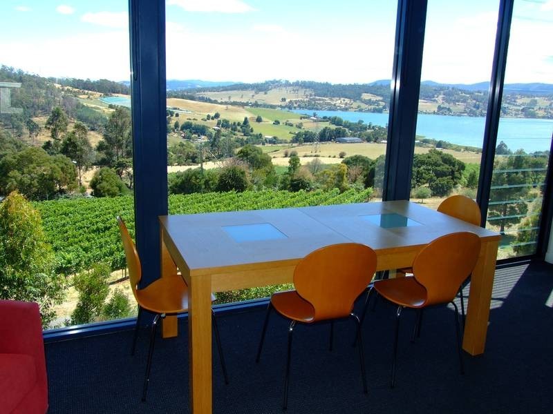 1/1A Waldhorn Drive, Rosevears TAS 7277