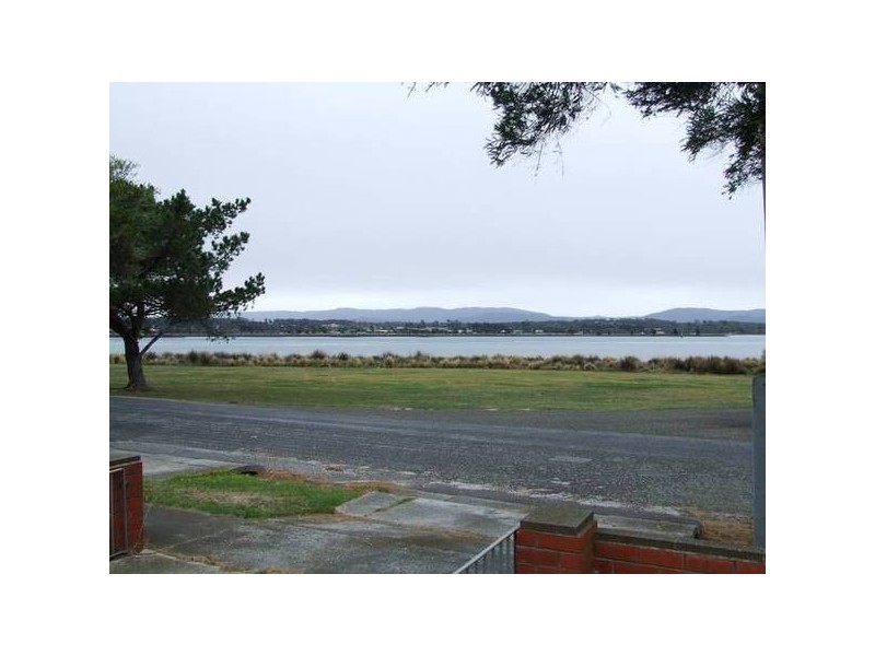 32 Esplanade North, George Town TAS 7253
