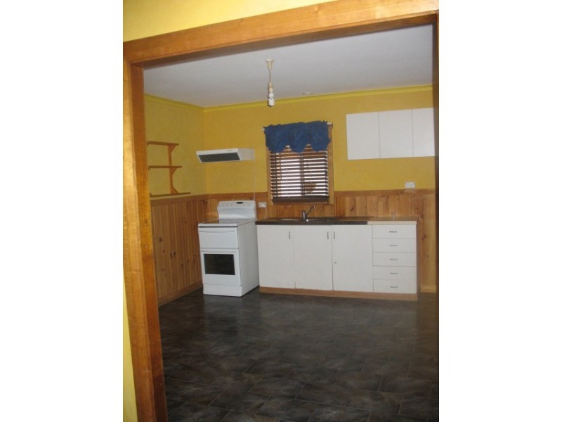 8 Gordon Square, George Town TAS 7253