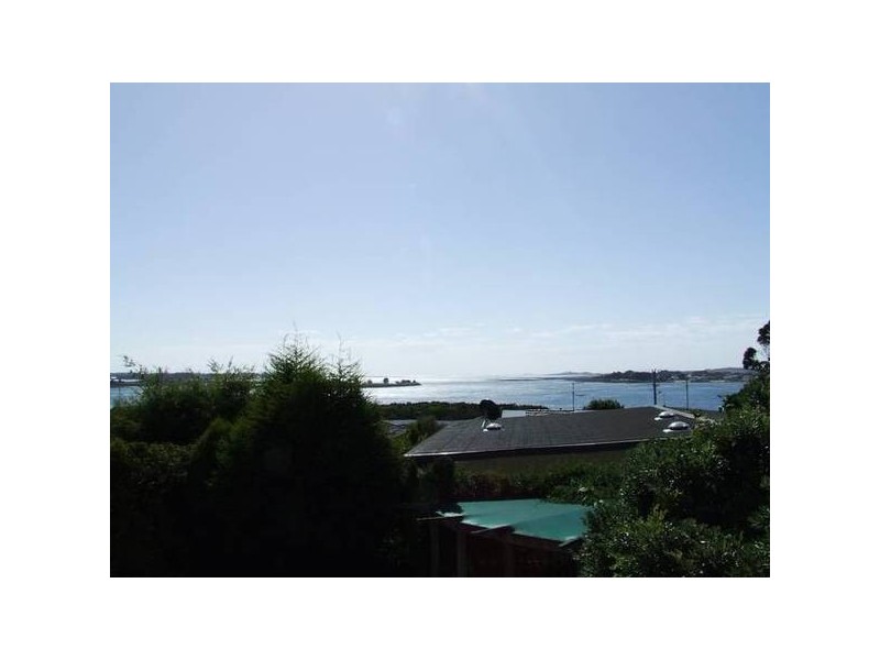18 Lawrence Street, George Town TAS 7253