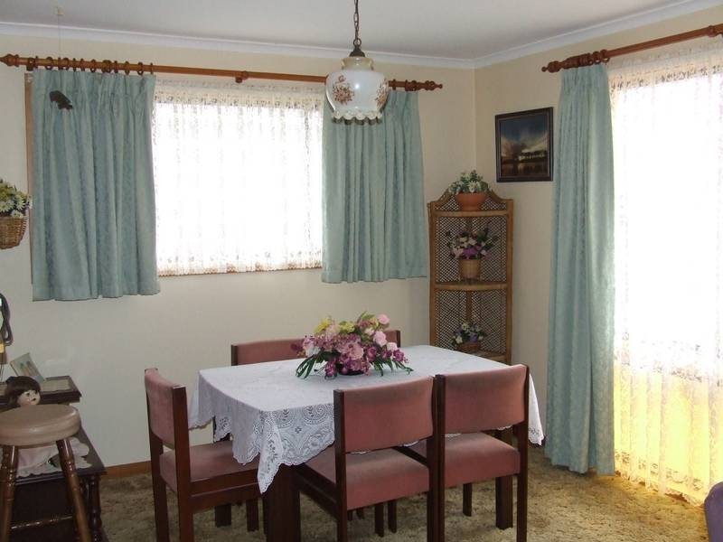 5 Kitchener Avenue, Beauty Point TAS 7270