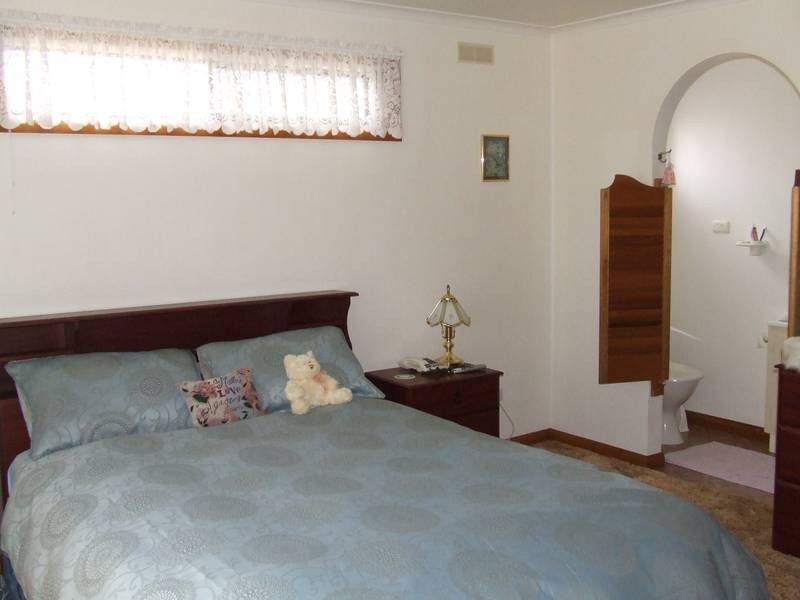 5 Kitchener Avenue, Beauty Point TAS 7270