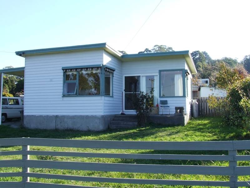 71 Flinders Street, Beauty Point TAS 7270
