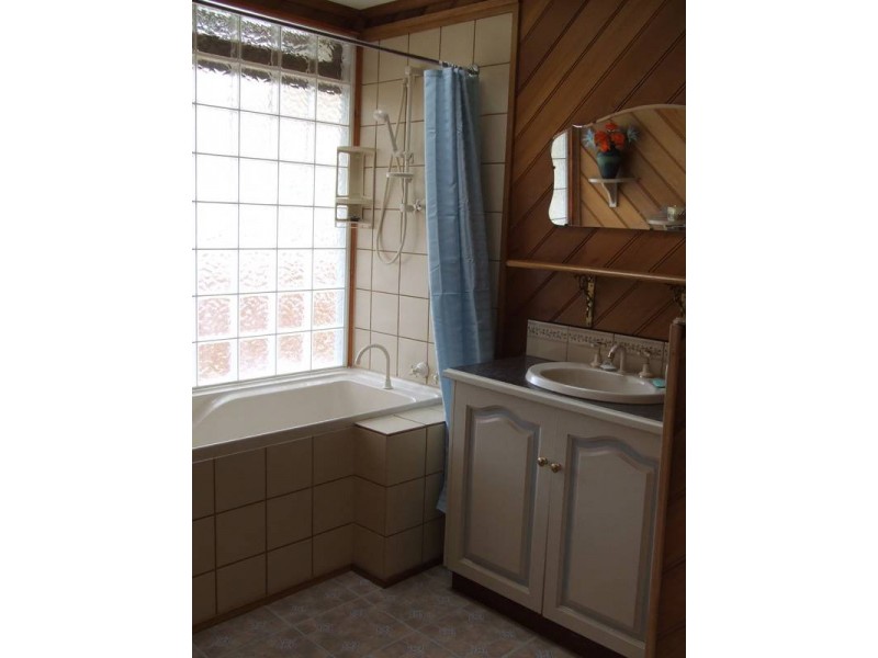 34 Bathurst Street, George Town TAS 7253