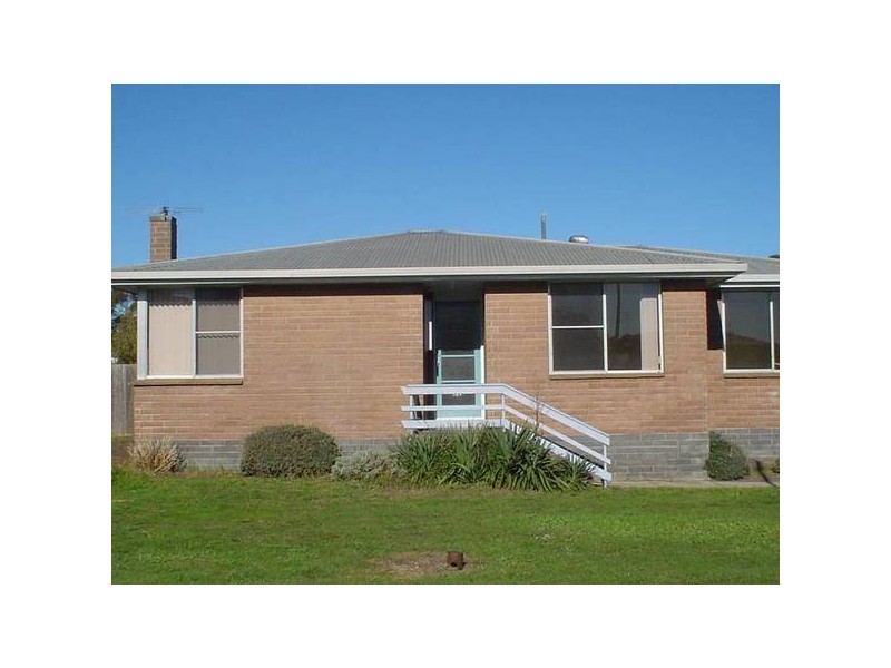 2 Quinn Avenue, George Town TAS 7253