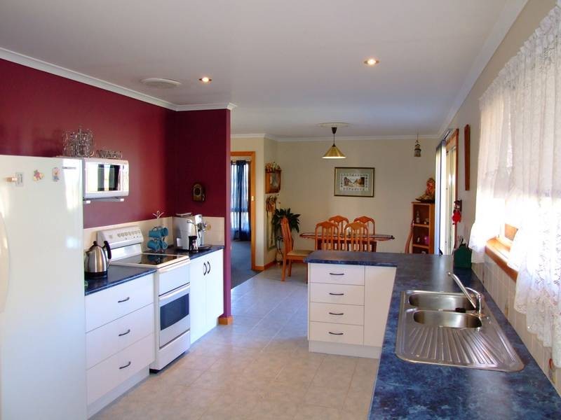 106 Johnstons Road, Hillwood TAS 7252