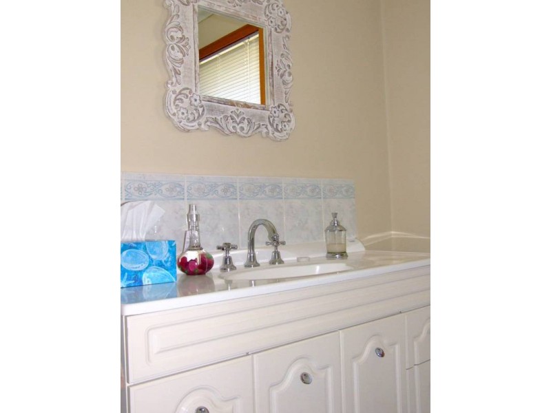 106 Johnstons Road, Hillwood TAS 7252