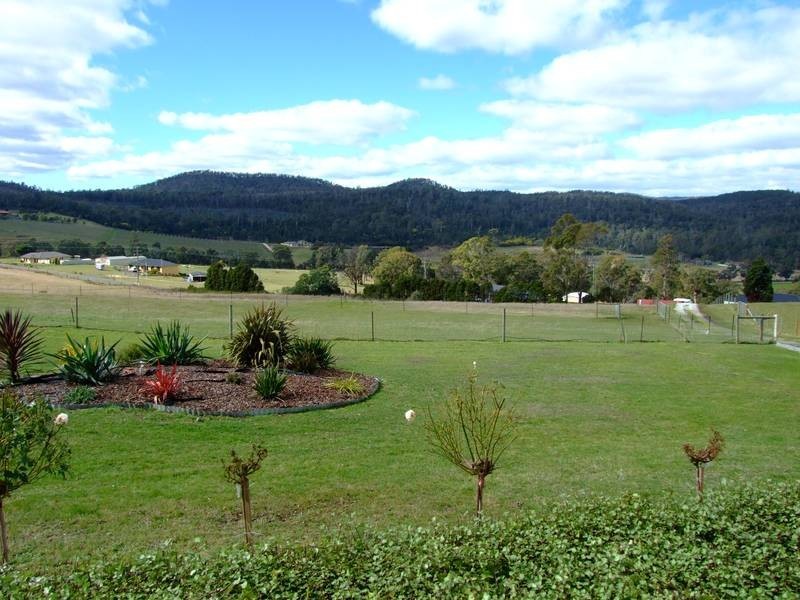 106 Johnstons Road, Hillwood TAS 7252