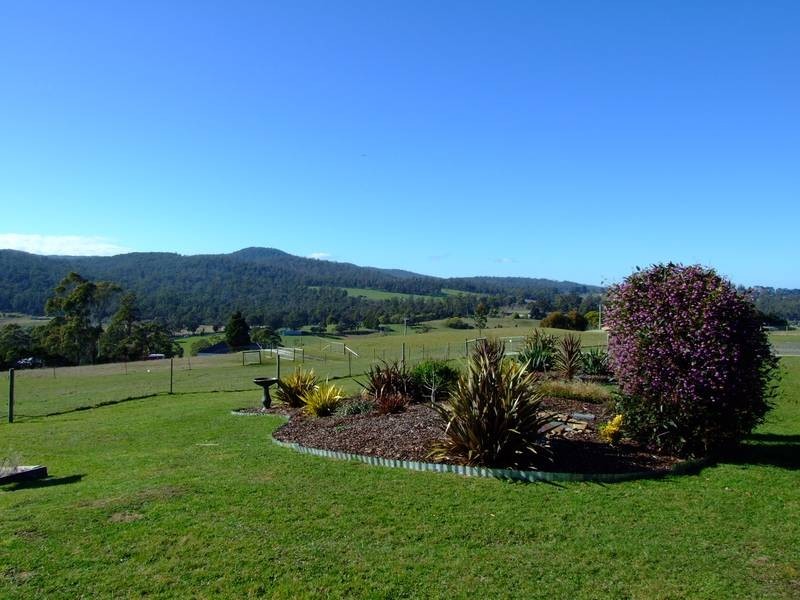 106 Johnstons Road, Hillwood TAS 7252