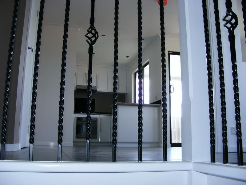 2/39 Button Street, Mowbray TAS 7248