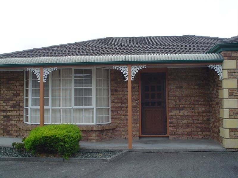 2/9 Reece Street, George Town TAS 7253