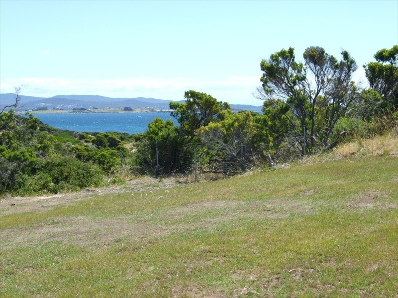 2 Lord Liverpool Drive, Low Head TAS 7253