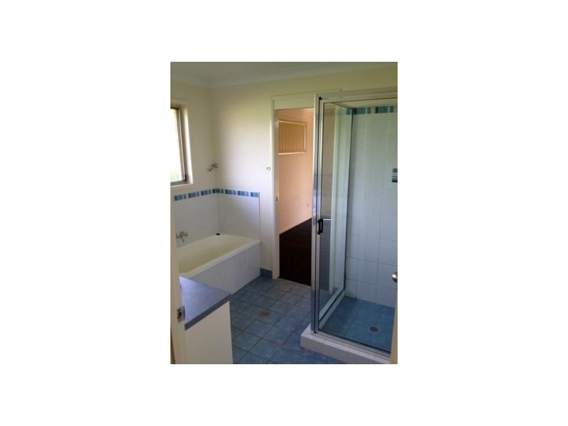 16 Frederick Street, Wooroolin QLD 4608