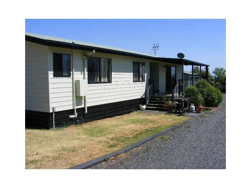 24 Grant Crescent, Wondai QLD 4606