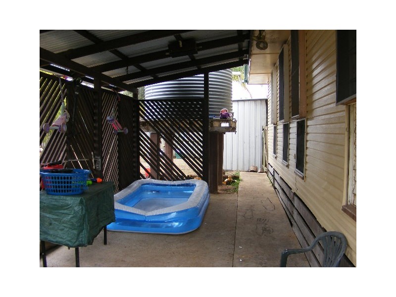 82 Baynes Street, Wondai QLD 4606