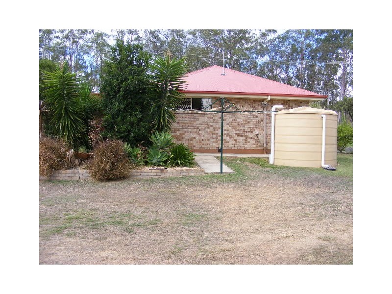 11 South Street, Wondai QLD 4606