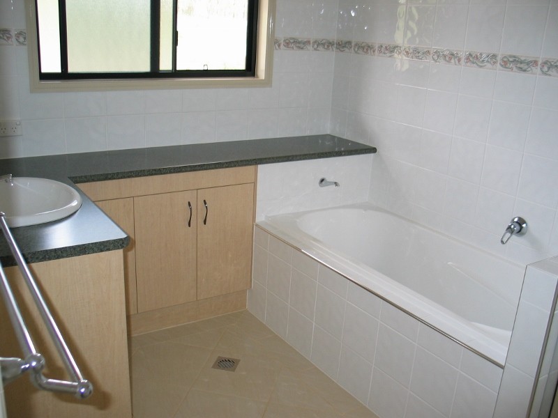 92 Lysdale Road, Wondai QLD 4606