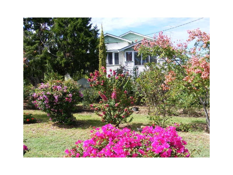 24 Wondai Road, Proston QLD 4613