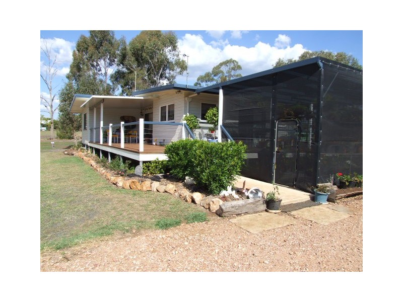 11 McILhatton Street, Wondai QLD 4606