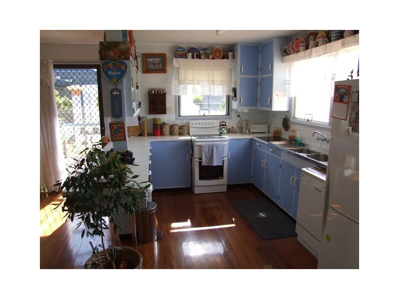 11 McILhatton Street, Wondai QLD 4606