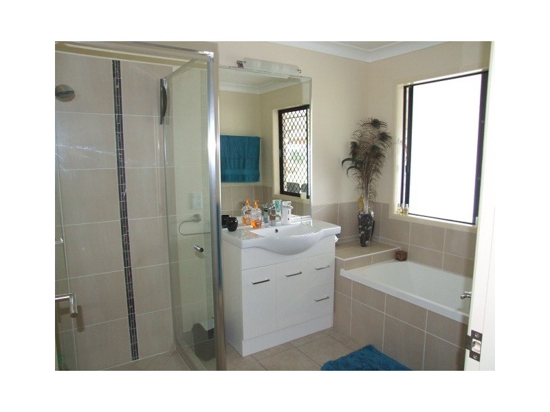 36 Amaroo Drive, Wondai QLD 4606