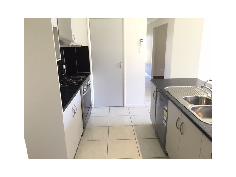 33 McLucas Crescent, Wondai QLD 4606