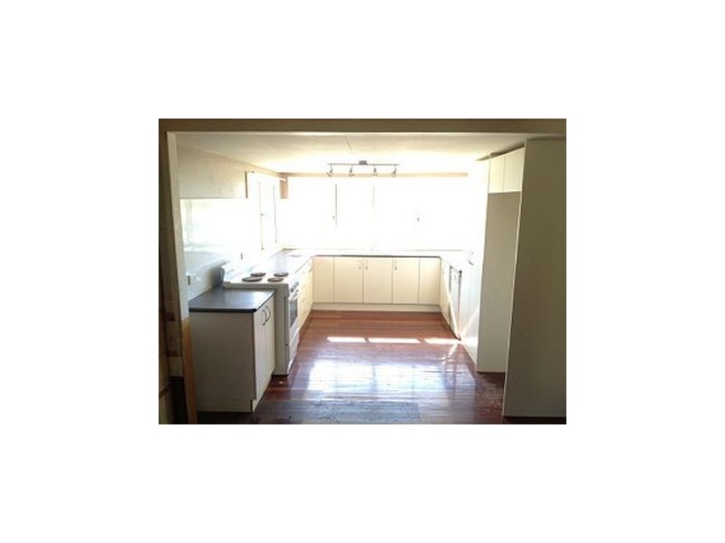 45 Edwards Street, Wondai QLD 4606
