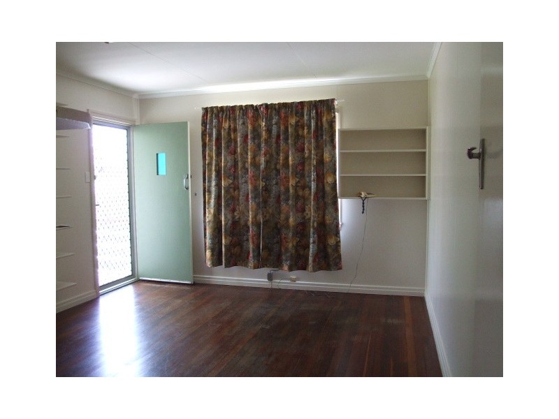 35 Edwards Street, Wondai QLD 4606