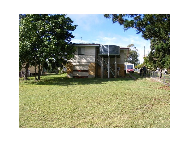 35 Edwards Street, Wondai QLD 4606
