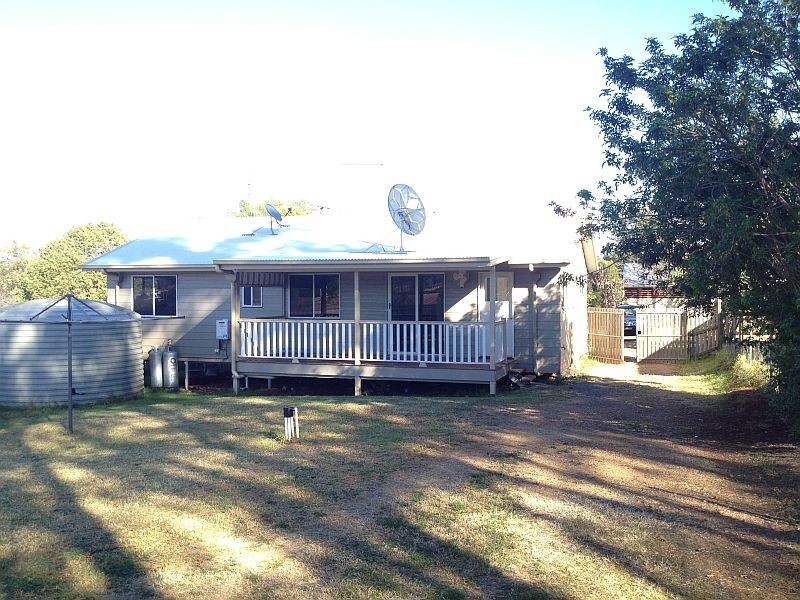 12 Muller Street, Tingoora QLD 4608