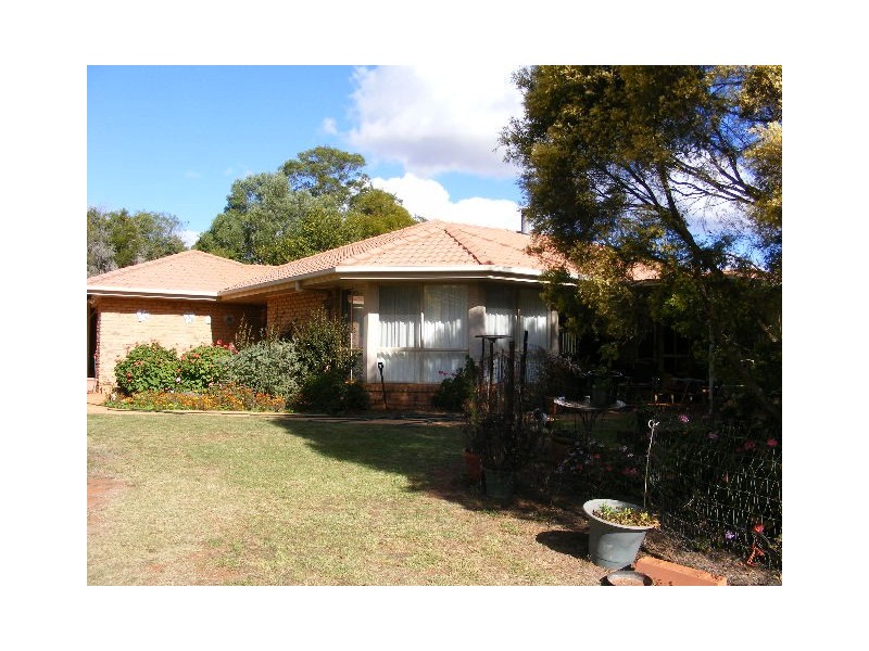 137 Couchmans Raod, Kingaroy QLD 4610